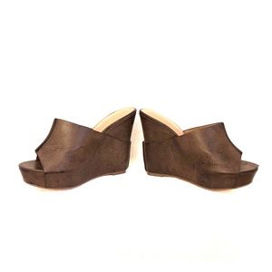 Brown Slide Wedges